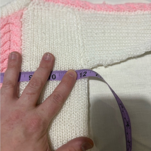 Vintage Pink and White Cozy Knit Sweater - Picture 5 of 7